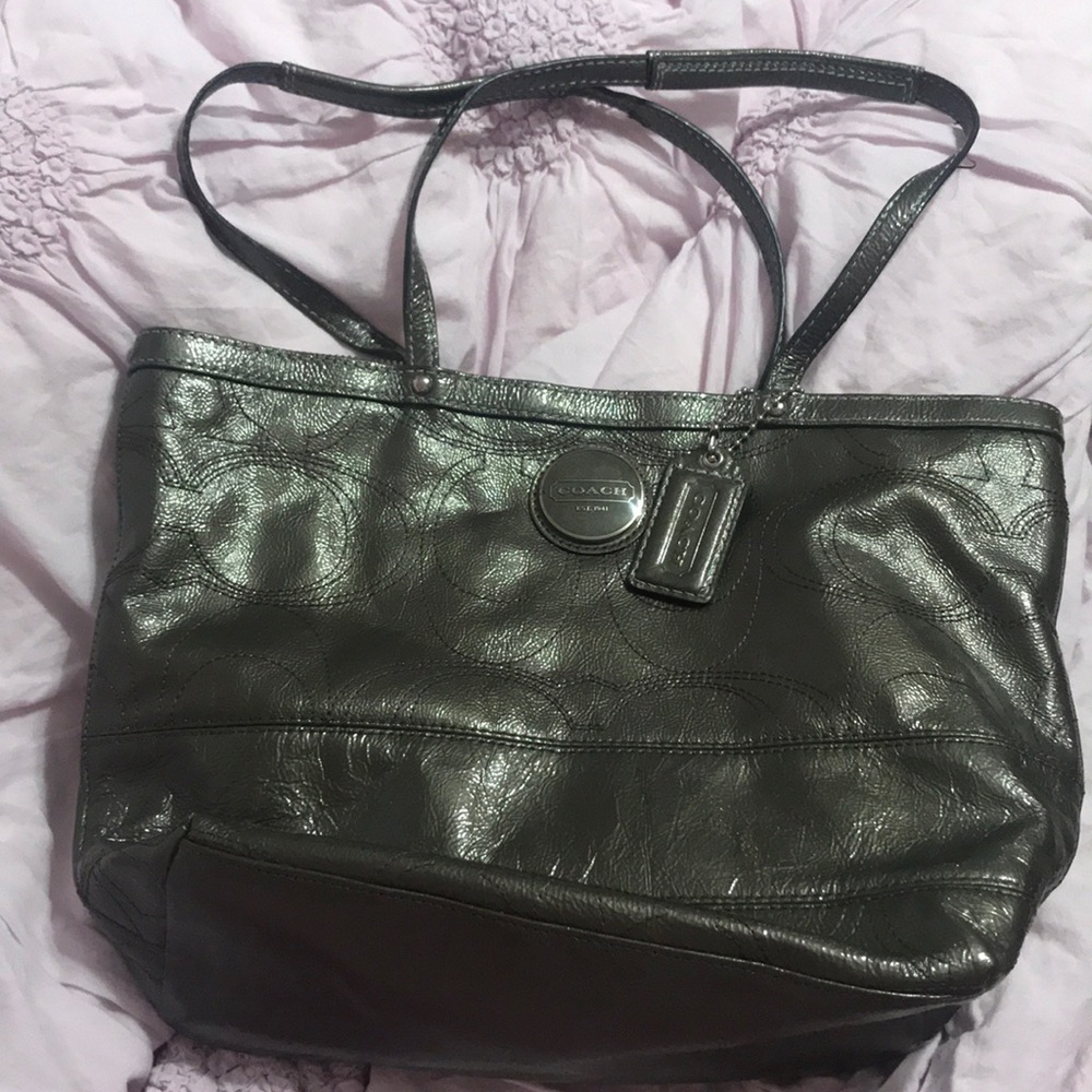 Patten leather purse